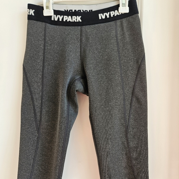 IVY PARK cropped black leggings Women's Small Beyonce Athleisure Athletic Sporty - Picture 1 of 4
